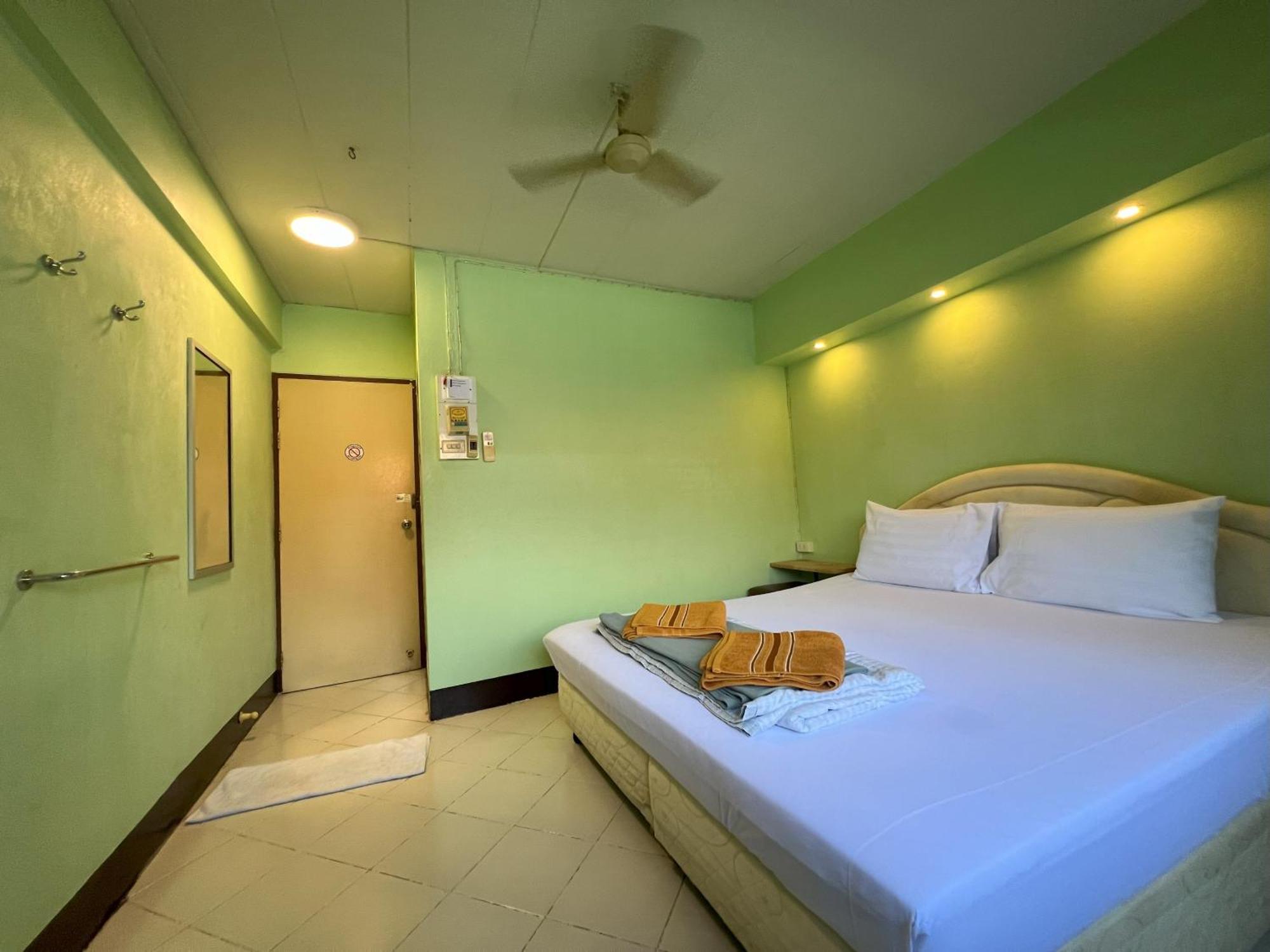 Hotel Bella Bella House Bangkok Esterno foto